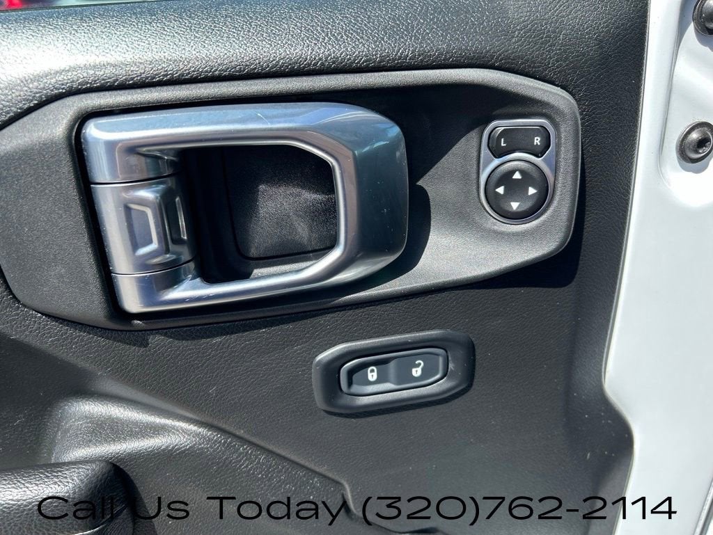 2023 Jeep Wrangler 4-Door Willys 4x4
