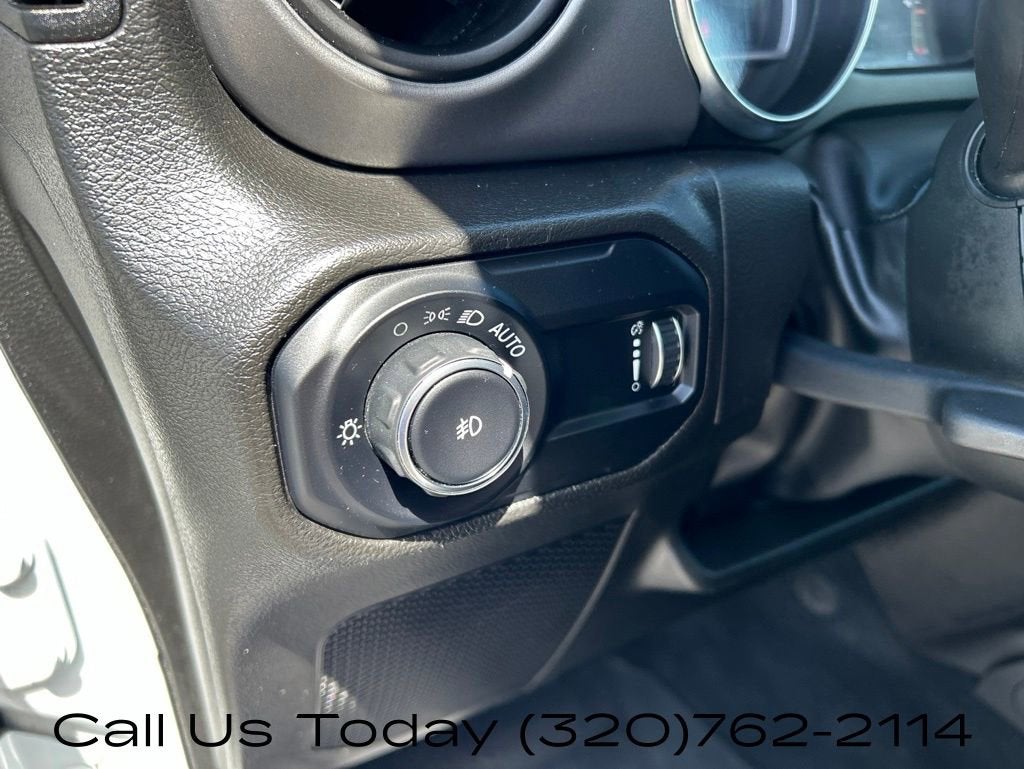 2023 Jeep Wrangler 4-Door Willys 4x4