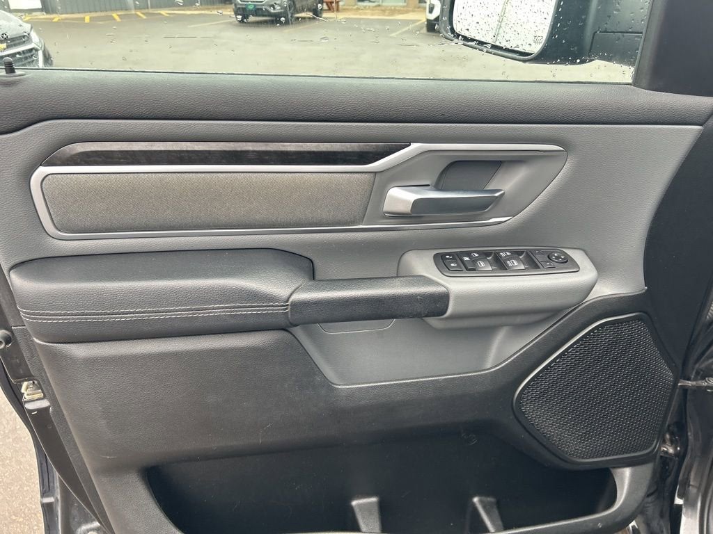 2020 RAM 1500 Big Horn Crew Cab 4x4 5'7" Box