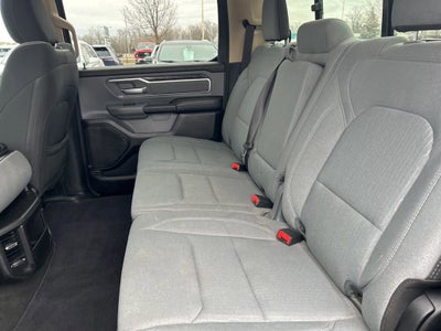 2020 RAM 1500 Big Horn Crew Cab 4x4 5'7" Box