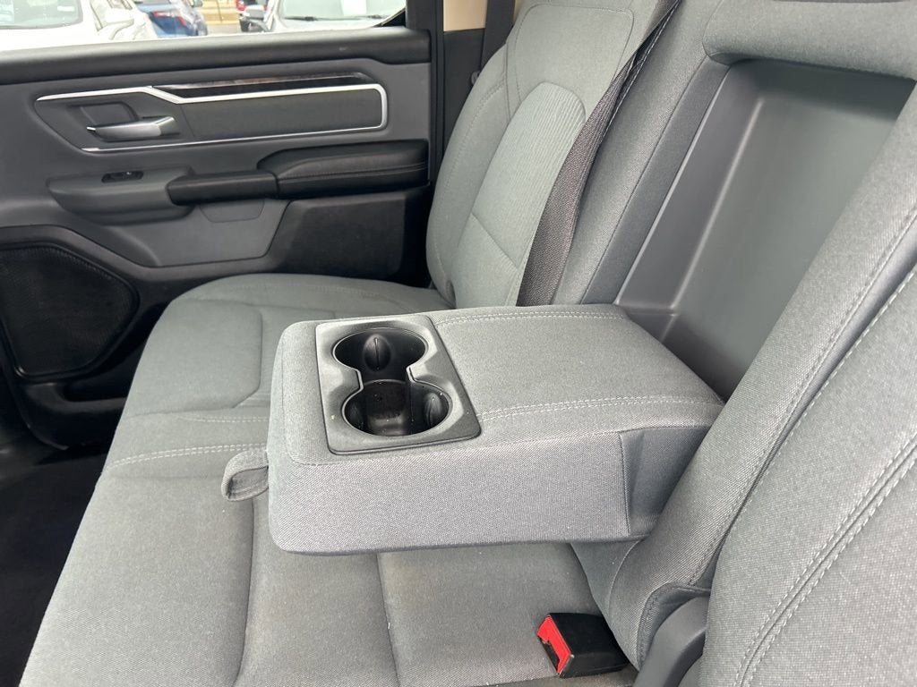 2020 RAM 1500 Big Horn Crew Cab 4x4 5'7" Box