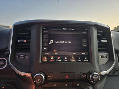 2019 RAM 1500 Big Horn/Lone Star Crew Cab 4x4 5'7" Box