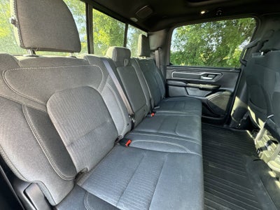 2022 RAM 1500 Big Horn Crew Cab 4x4 6'4" Box