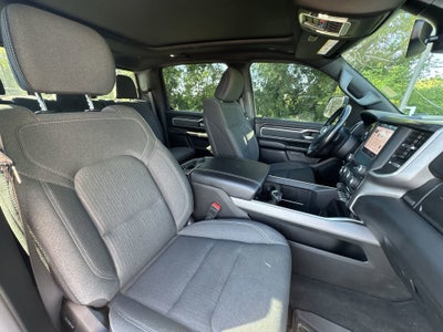 2022 RAM 1500 Big Horn Crew Cab 4x4 6'4" Box