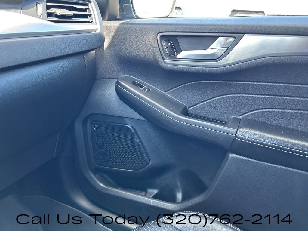2021 Ford Escape Titanium Hybrid