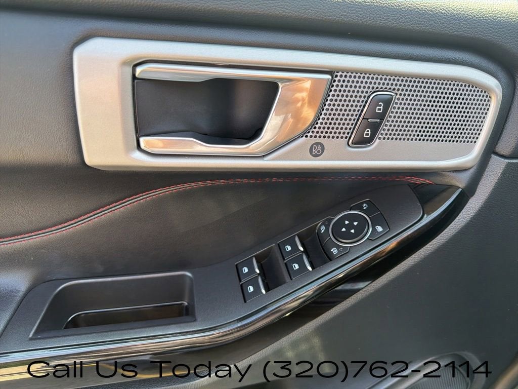 2024 Ford Explorer ST-Line