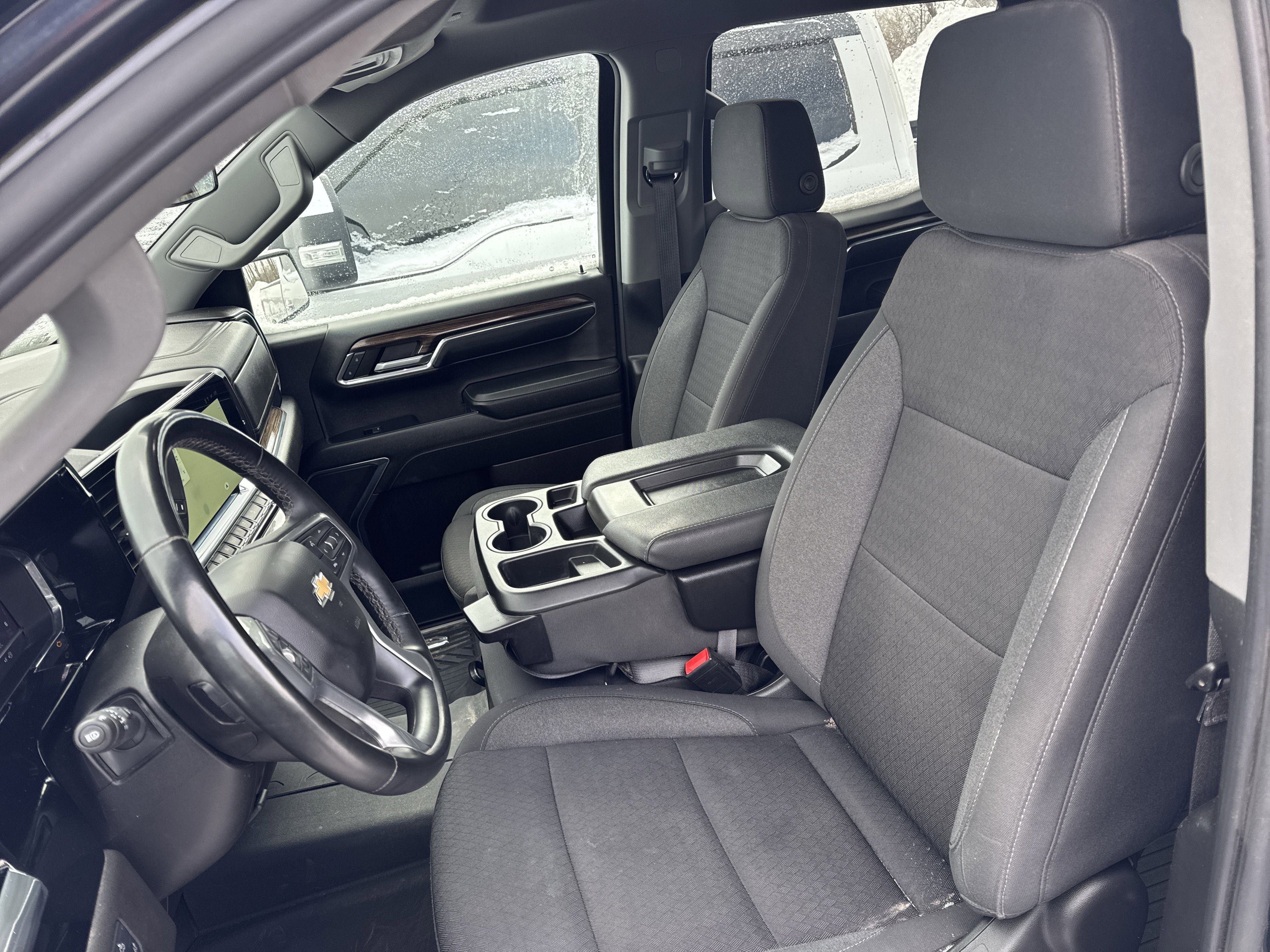 2024 Chevrolet Silverado 1500 LT