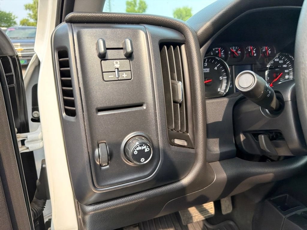 2016 Chevrolet Silverado 1500 Custom