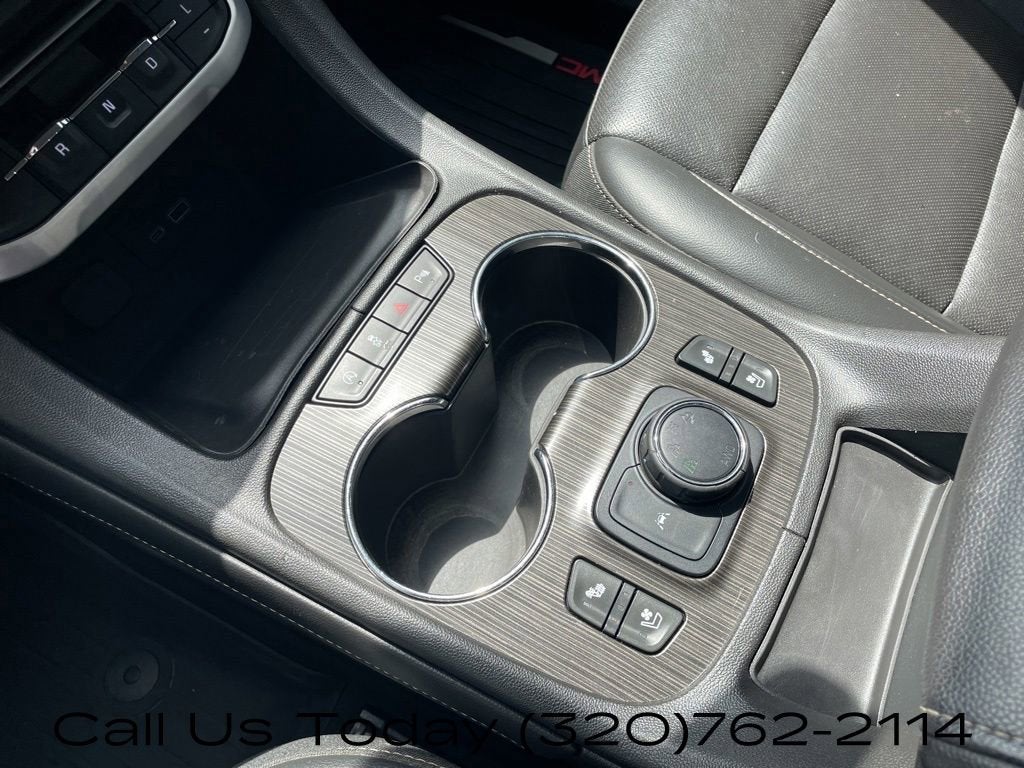 2022 GMC Acadia SLT