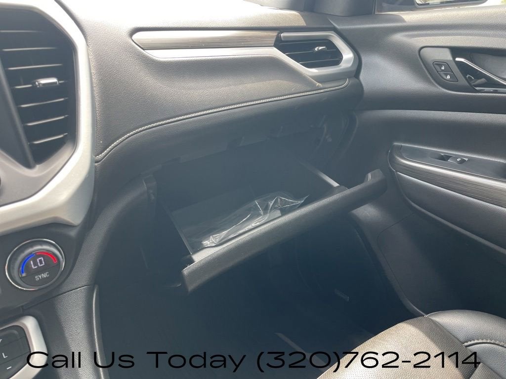 2022 GMC Acadia SLT