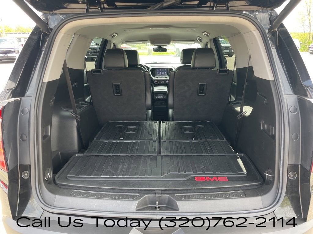 2022 GMC Acadia SLT