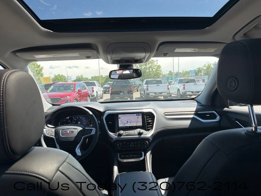 2023 GMC Acadia SLT