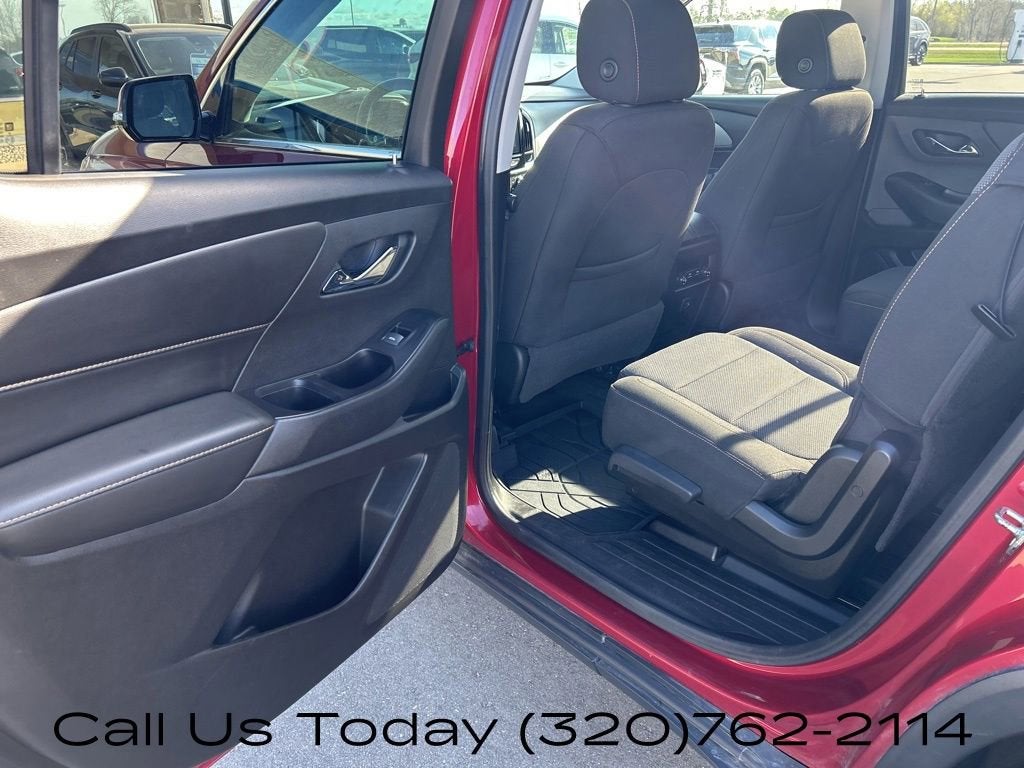 2018 Chevrolet Traverse LT Cloth