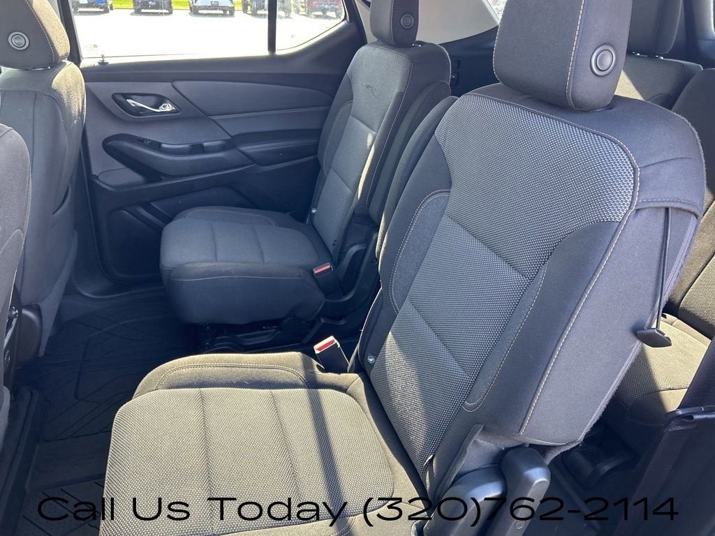 2018 Chevrolet Traverse LT Cloth