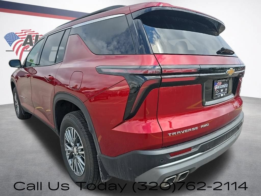 2025 Chevrolet Traverse LT