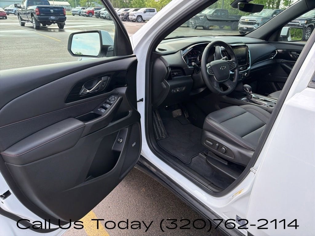 2023 Chevrolet Traverse RS