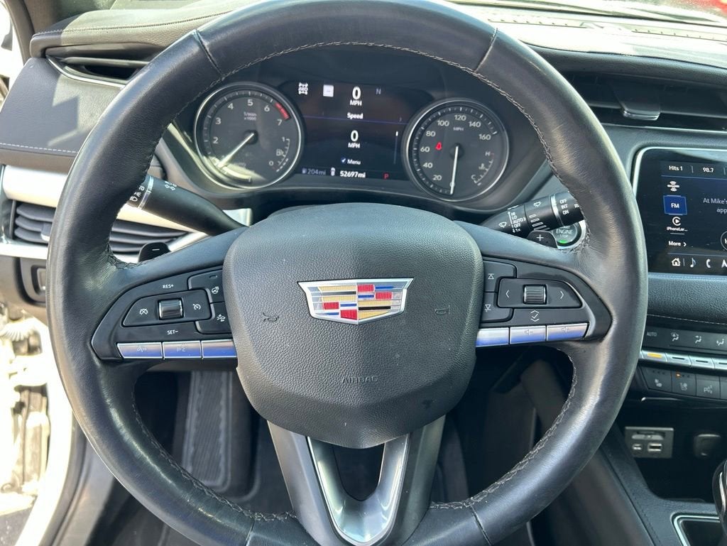 2023 Cadillac XT4 Premium Luxury
