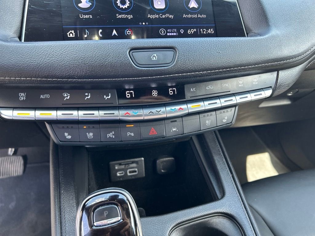2023 Cadillac XT4 Premium Luxury