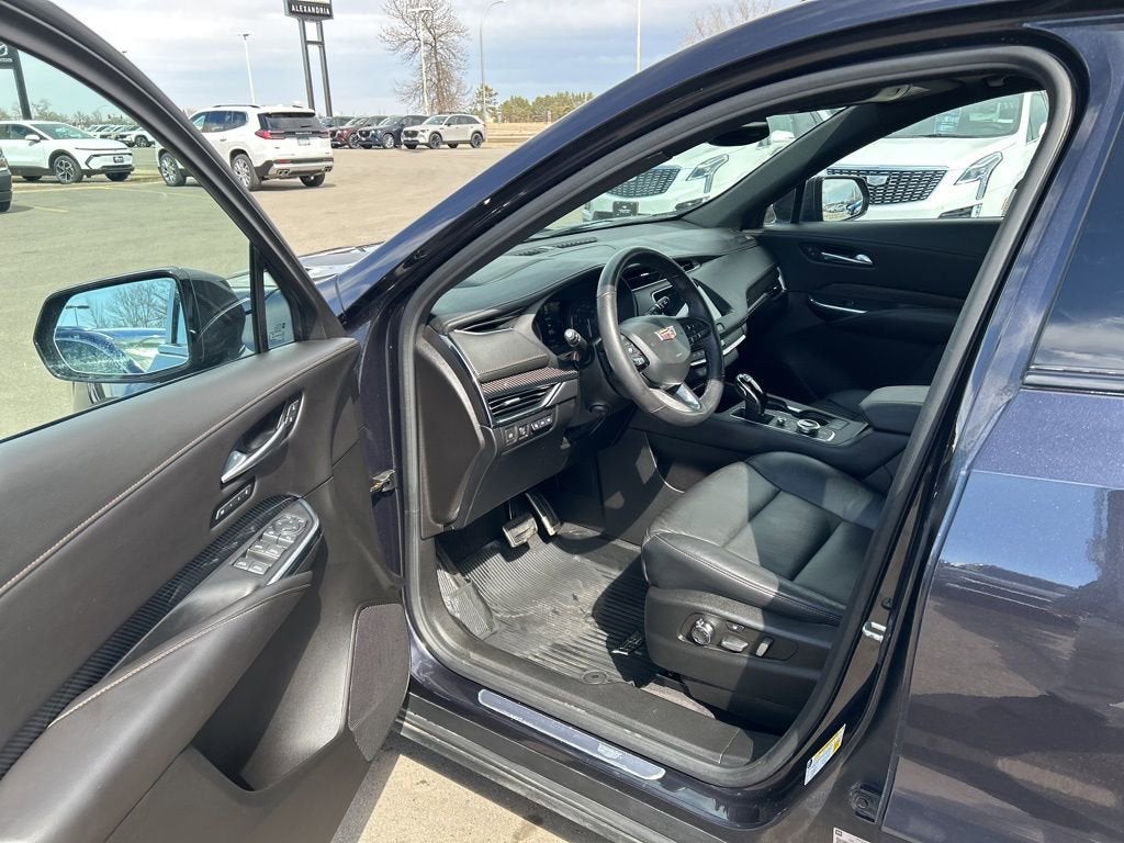 2023 Cadillac XT4 Sport