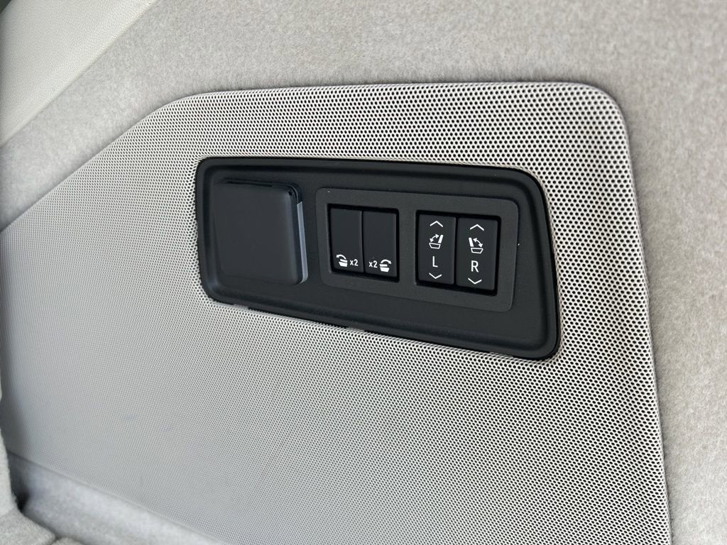 2024 Cadillac Escalade Premium Luxury Platinum