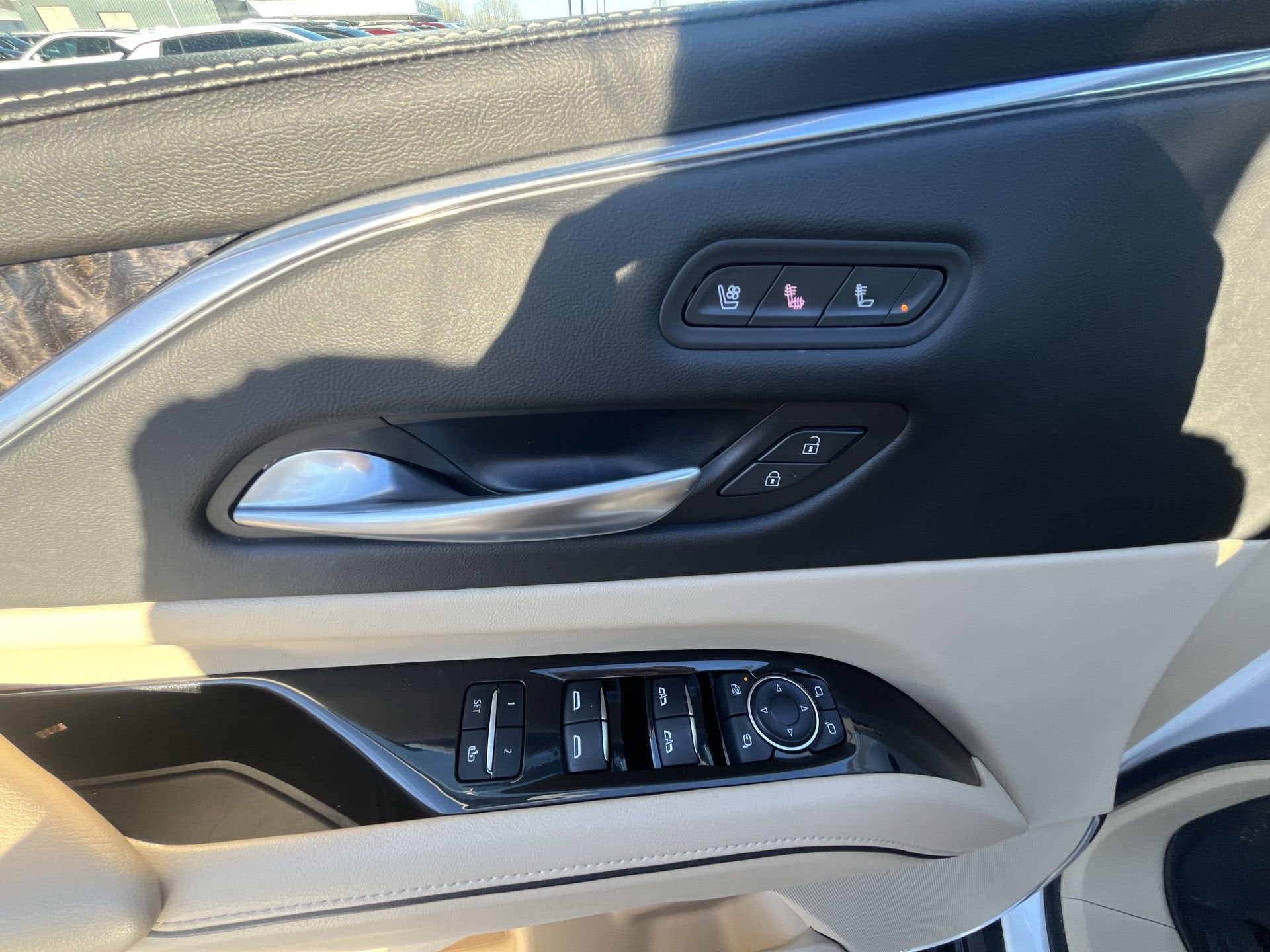 2023 Cadillac Escalade ESV Premium Luxury