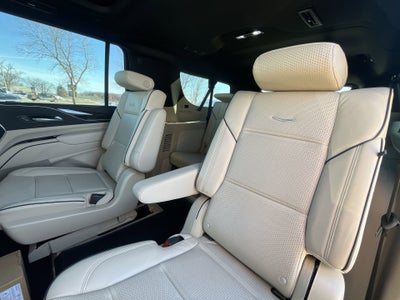 2023 Cadillac Escalade ESV Premium Luxury