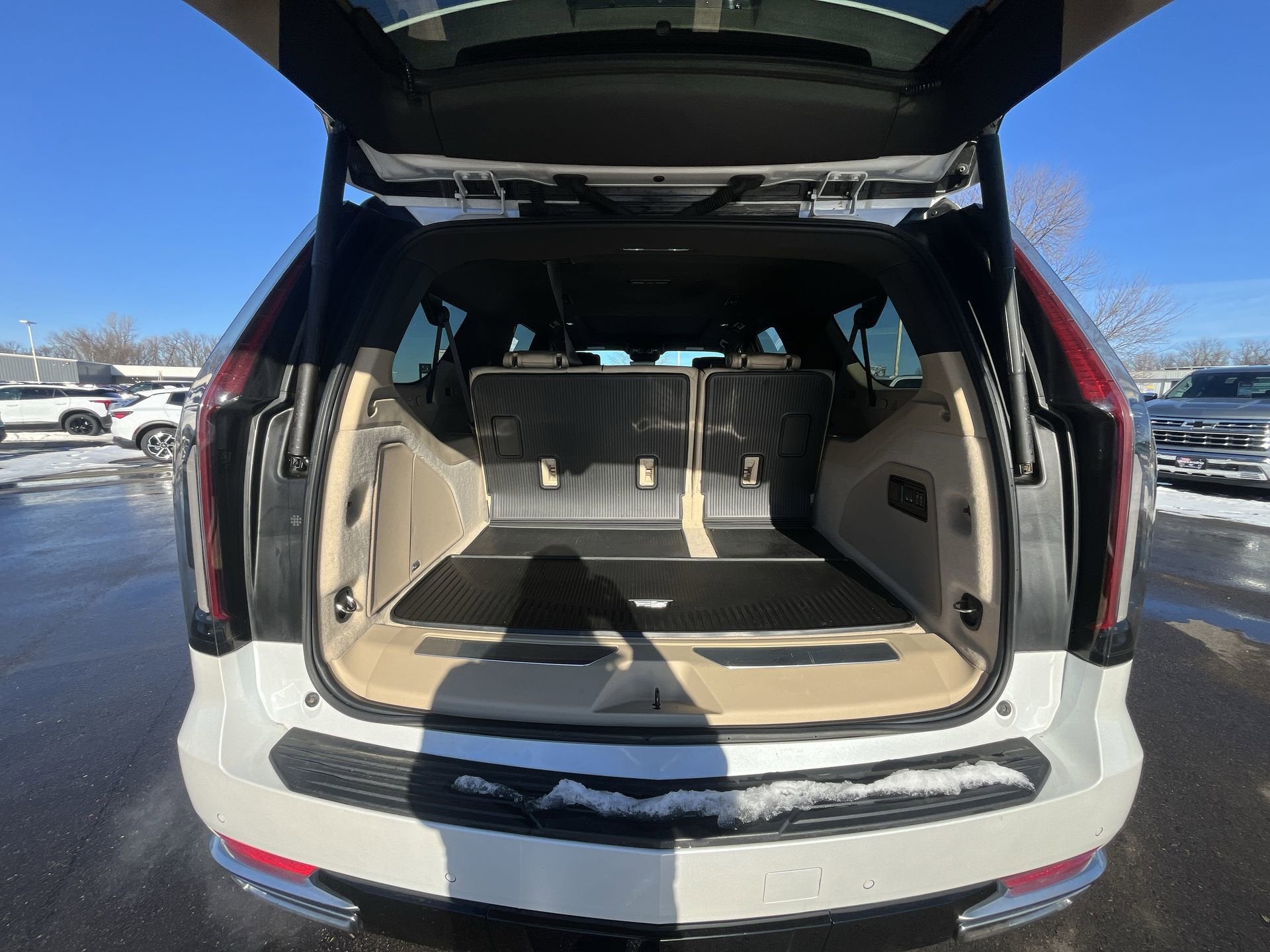 2023 Cadillac Escalade ESV Premium Luxury