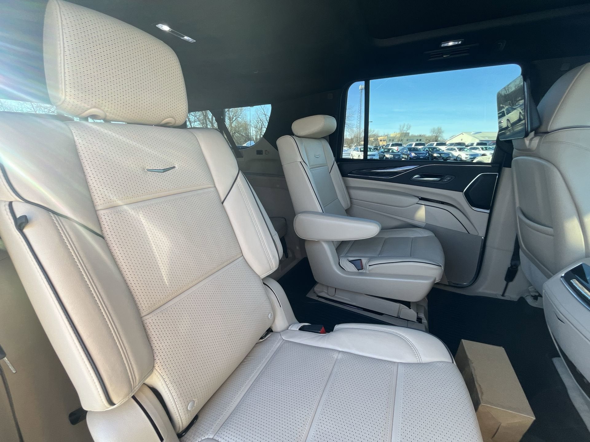 2023 Cadillac Escalade ESV Premium Luxury