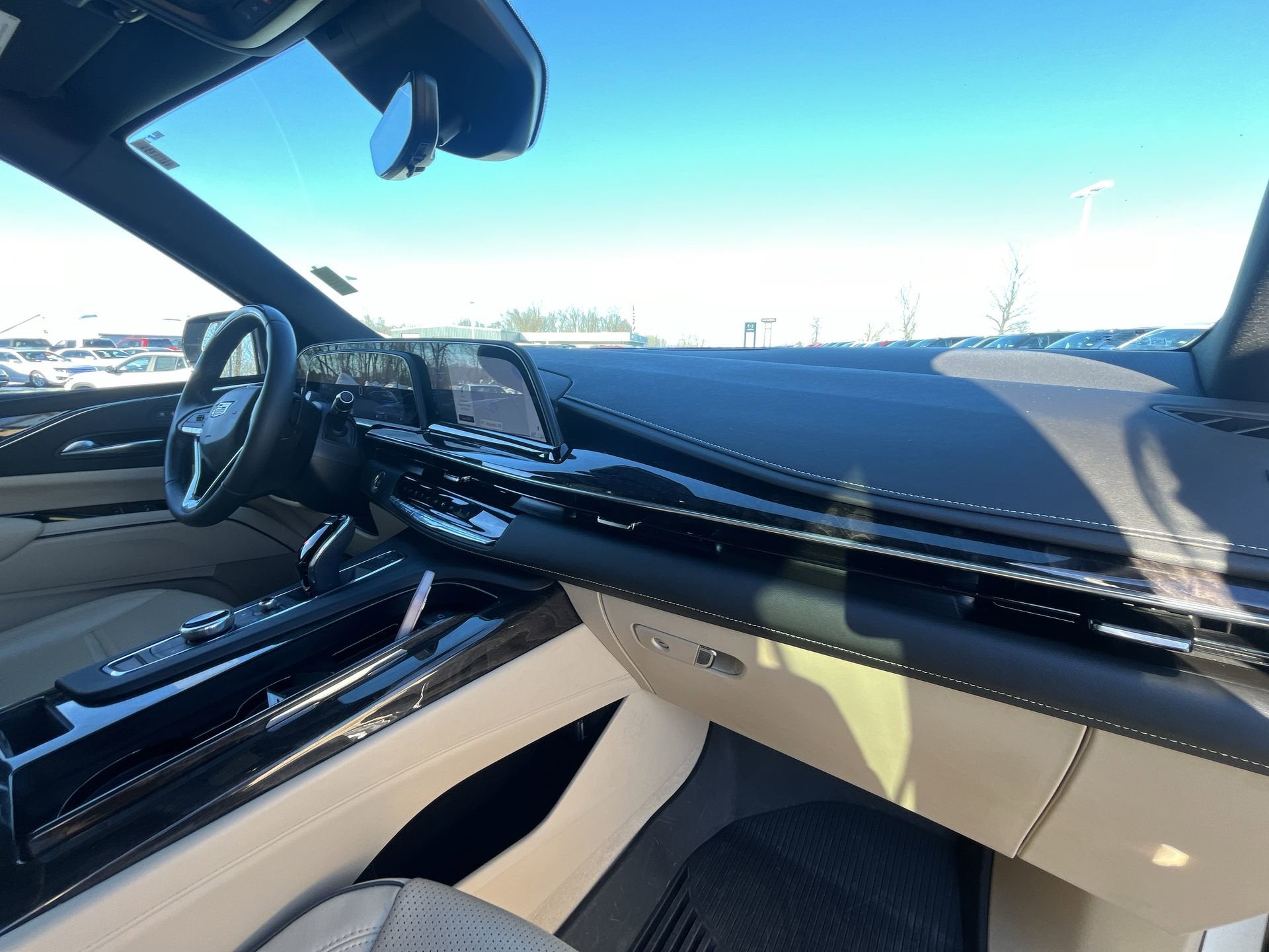 2023 Cadillac Escalade ESV Premium Luxury