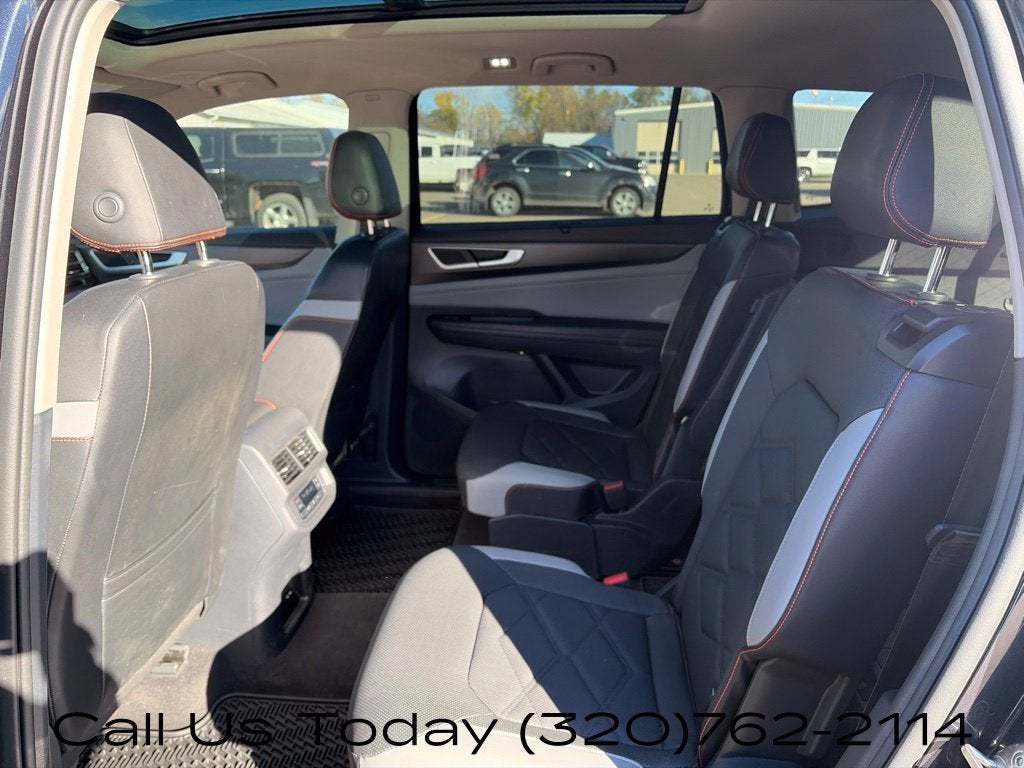 2024 Volkswagen Atlas 2.0T Peak Edition SE w/Technology
