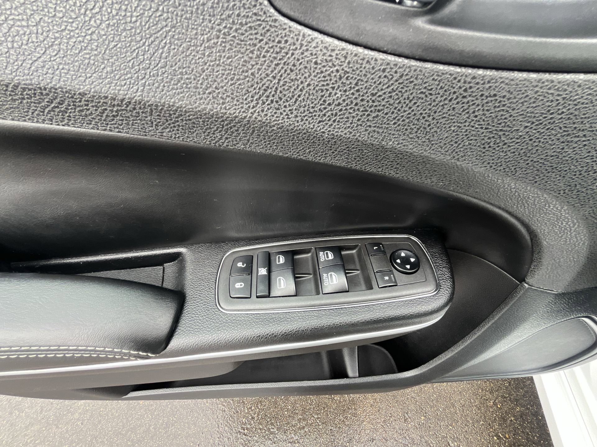 2021 Chrysler 300 300S