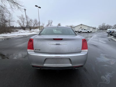 2016 Chrysler 300 Limited
