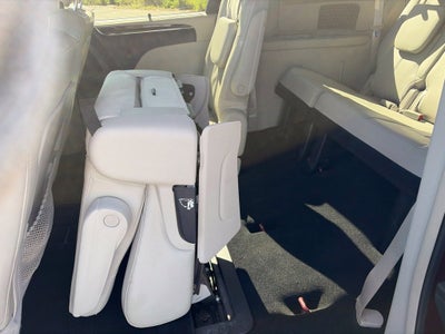 2013 Chrysler Town & Country Limited