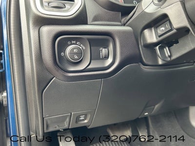 2023 RAM 3500 Big Horn Crew Cab 4x4 8' Box