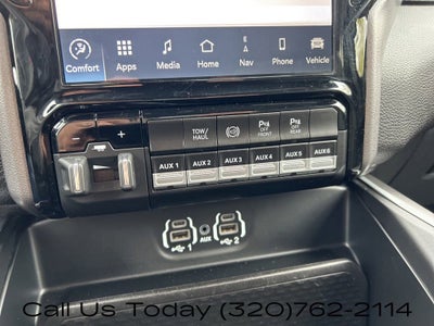 2023 RAM 3500 Big Horn Crew Cab 4x4 8' Box