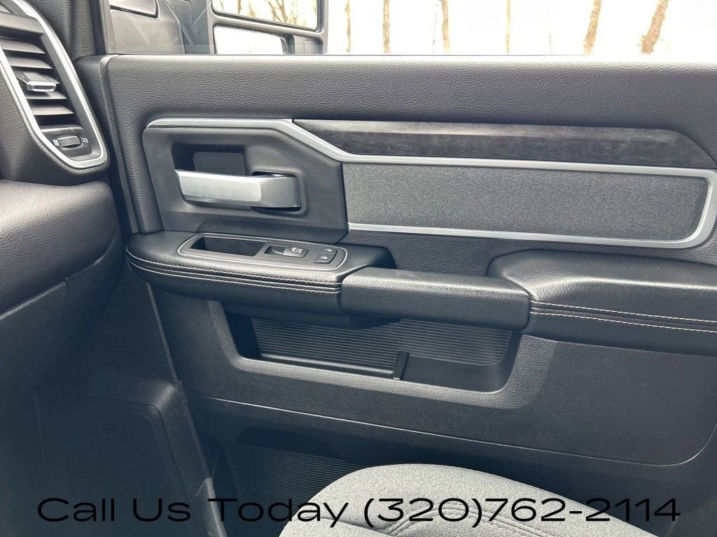 2023 RAM 3500 Big Horn Crew Cab 4x4 8' Box