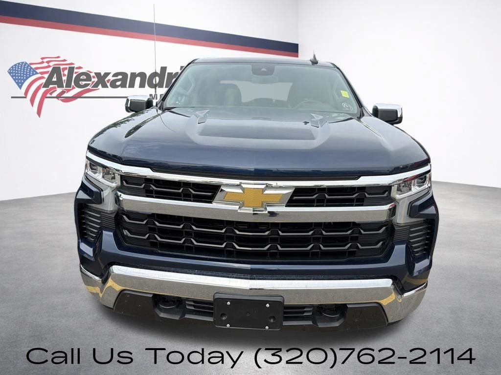 Used 2023 Chevrolet Silverado 1500 LT with VIN 3GCPDDEK5PG261506 for sale in Alexandria, Minnesota