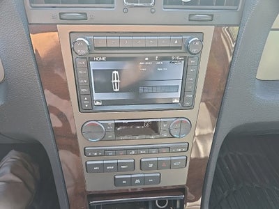 2014 Lincoln Navigator Base