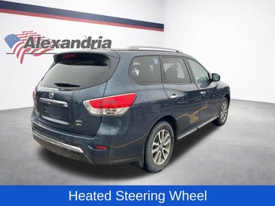 2016 Nissan Pathfinder SV