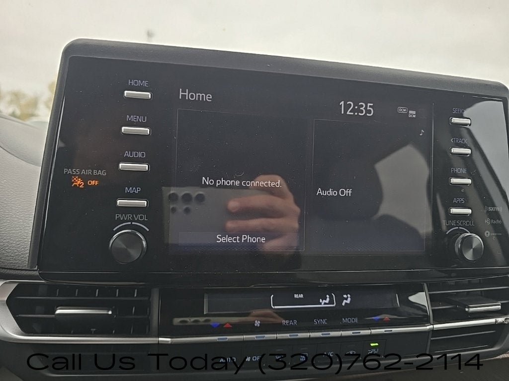 2022 Toyota Sienna LE - Photo 17