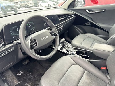 2024 Kia Niro SX